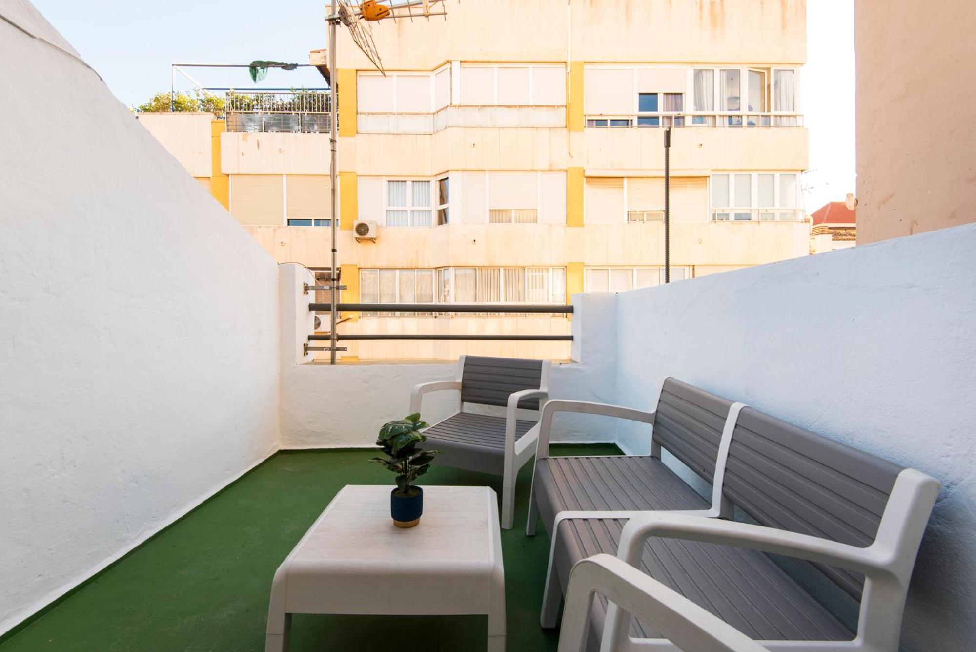 Picasso Square Penthouse, Sunny Terrace In The City Center *