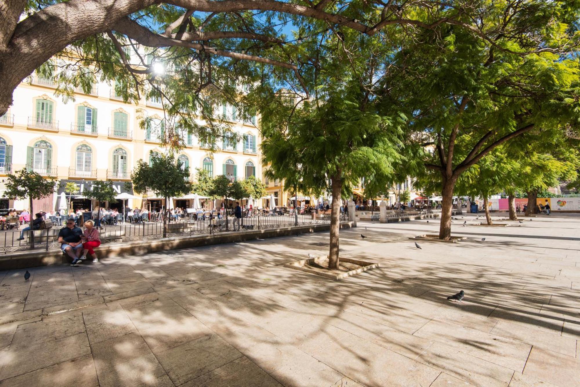 Picasso Square Penthouse, Sunny Terrace In The City Center Apartamento